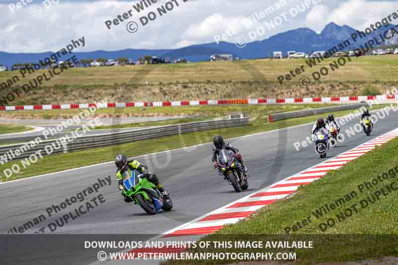 cadwell no limits trackday;cadwell park;cadwell park photographs;cadwell trackday photographs;enduro digital images;event digital images;eventdigitalimages;navarra;no limits trackdays;peter wileman photography;racing digital images;trackday digital images;trackday photos